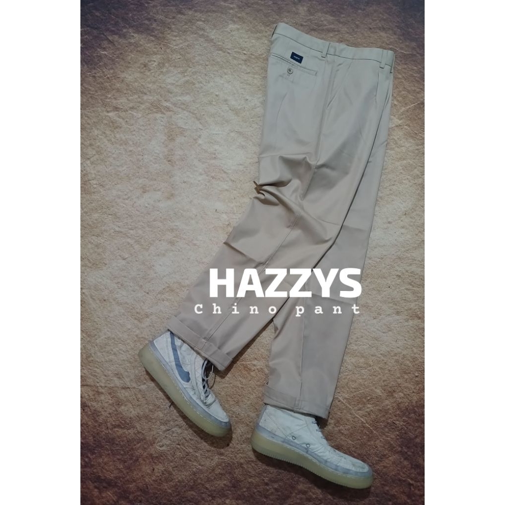 Celana chinos pant HAZZYS model standar bekas pakai