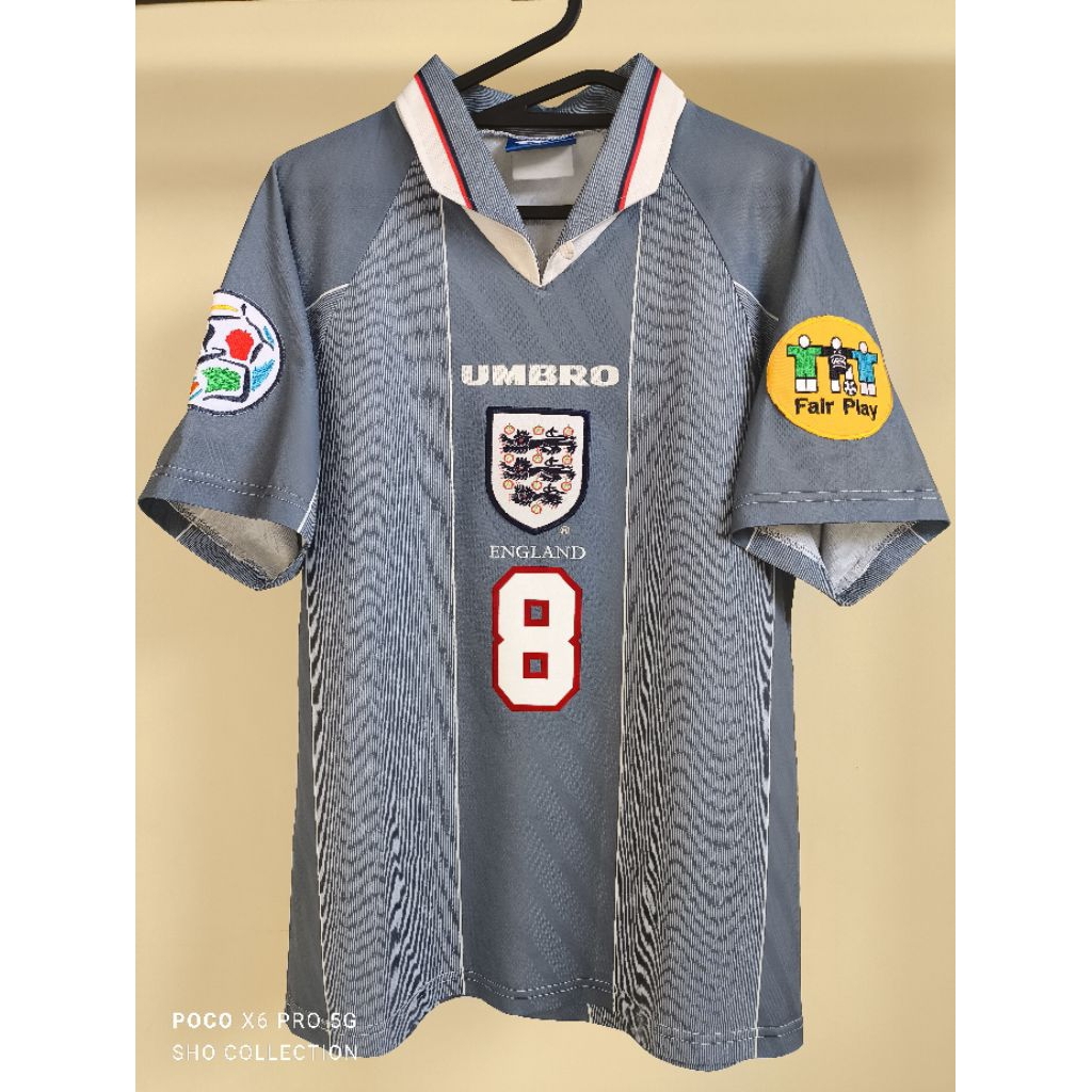 JERSEY ENGLAND AWAY 1994 GASCOIGNE (M) ORIGINAL BAJU BOLA ASLI RARE LANGKA VINTAGE LAWAS SHIRTS INGG