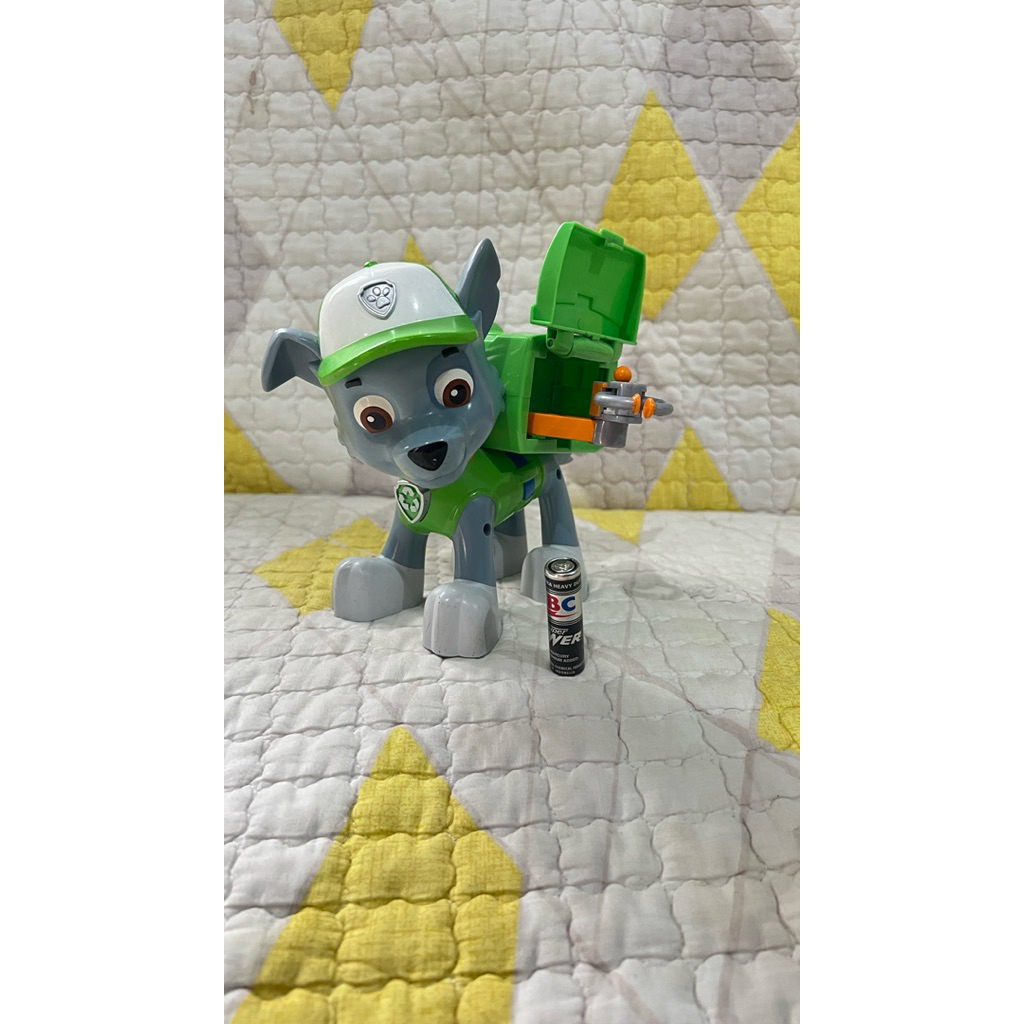 Paw patrol rocky figure jumbo ori - preloved