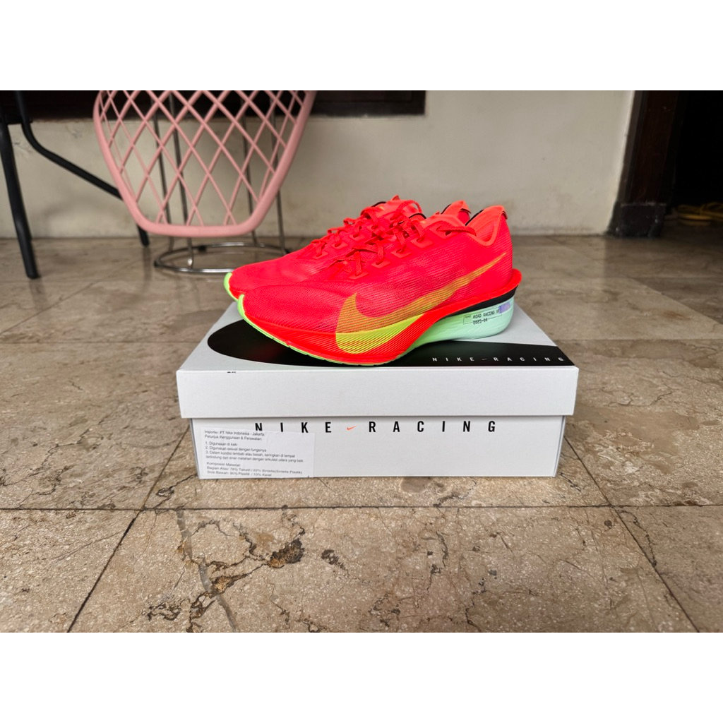 Nike Vaporfly 4 Bright Crimson size 40,5