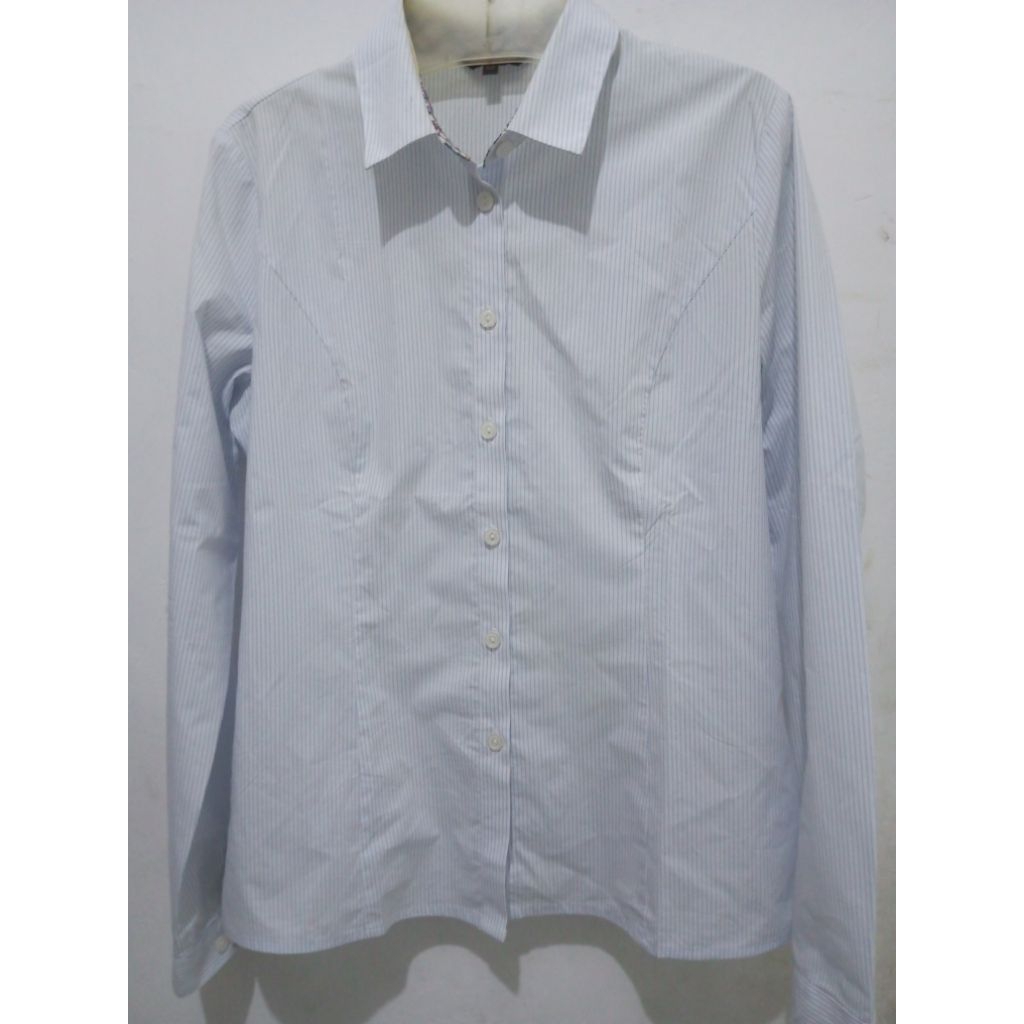 Kemeja Salur Putih Slimfit Skoolooks