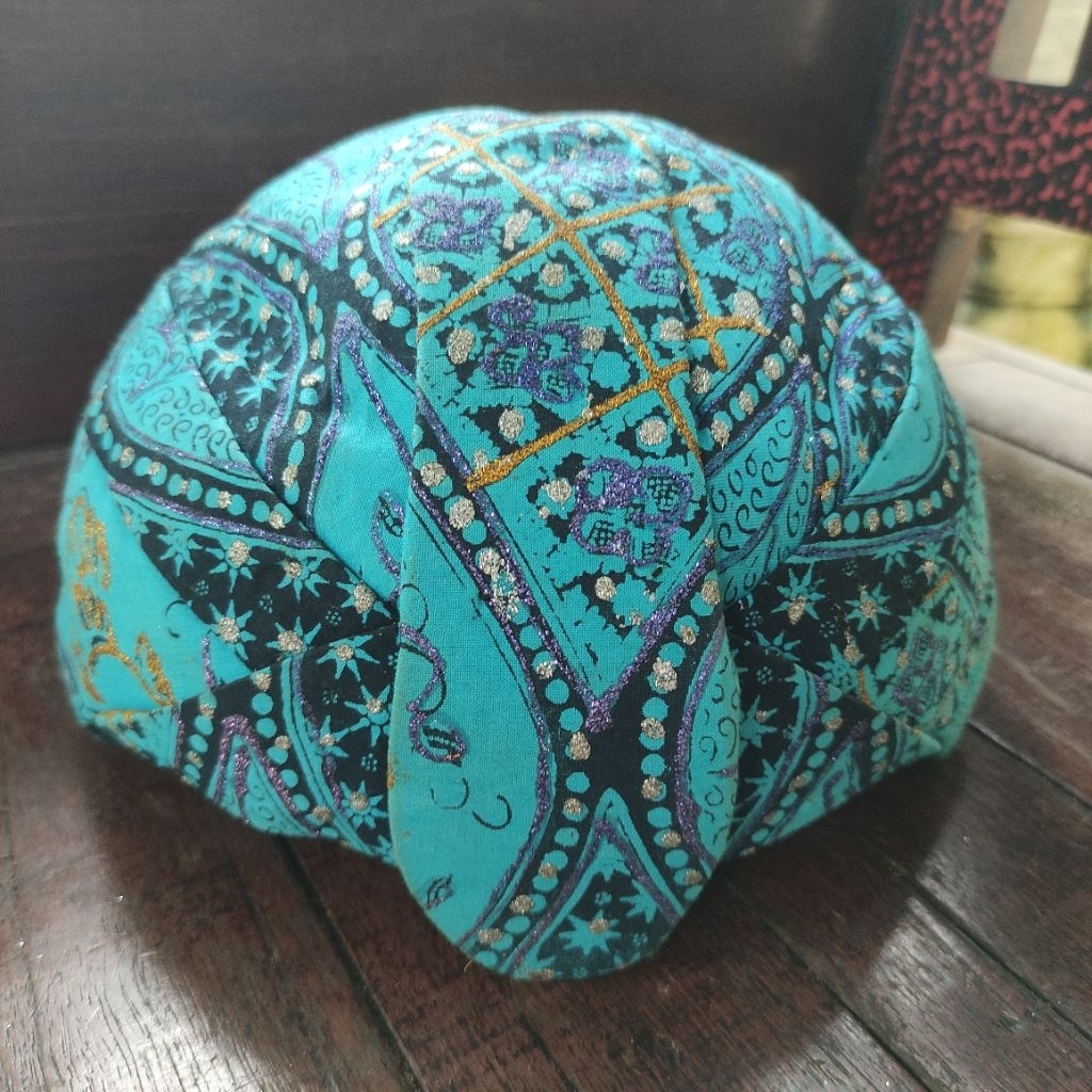 Blangkon prada jogja warna biru