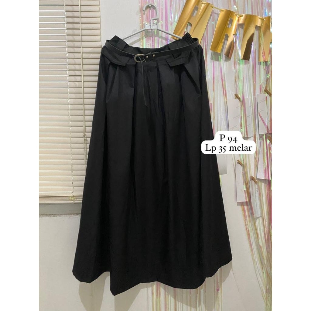 Rok Bawahan Hitam PL