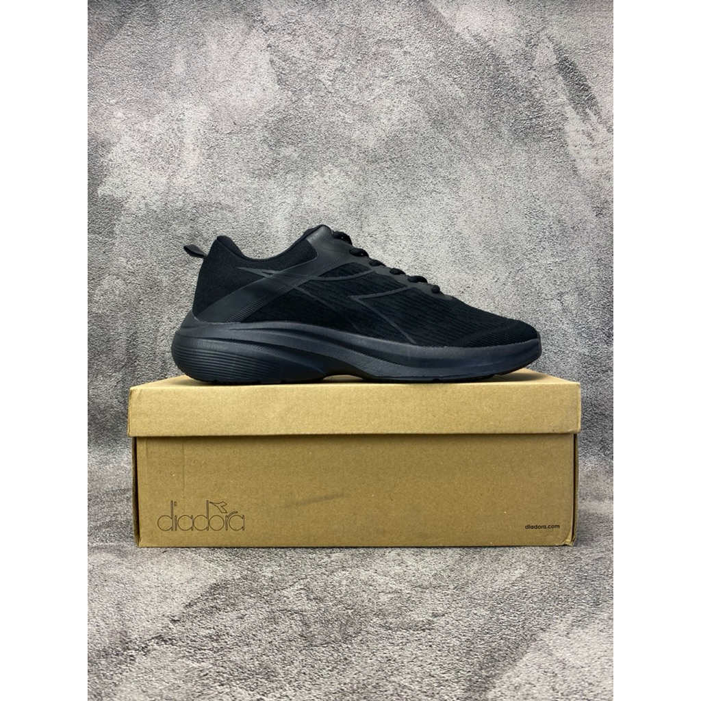 Sepatu Formal Kerja Original Diadora Negasi Size 41 42