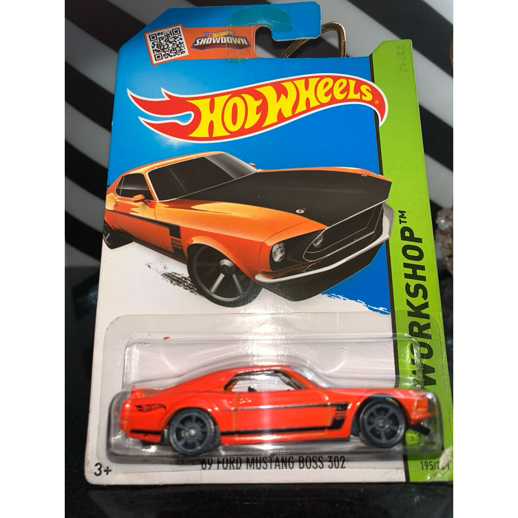 HOTWHEELS 69 FORD MUSTANG BOSS