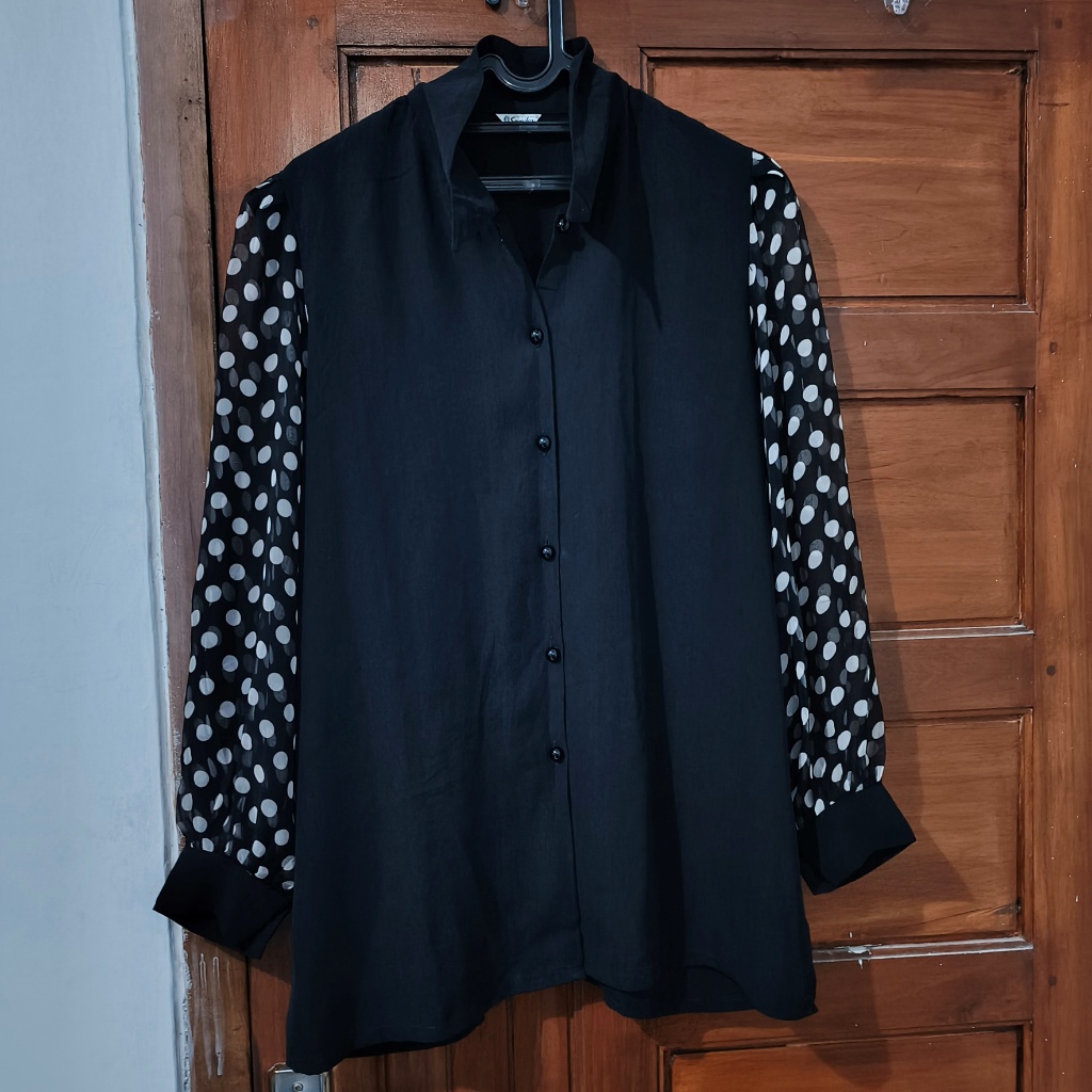 [PRELOVED] Blouse Kemeja Wanita Hitam Polkadot Lengan Balon Transparan Sandoz Korean Style