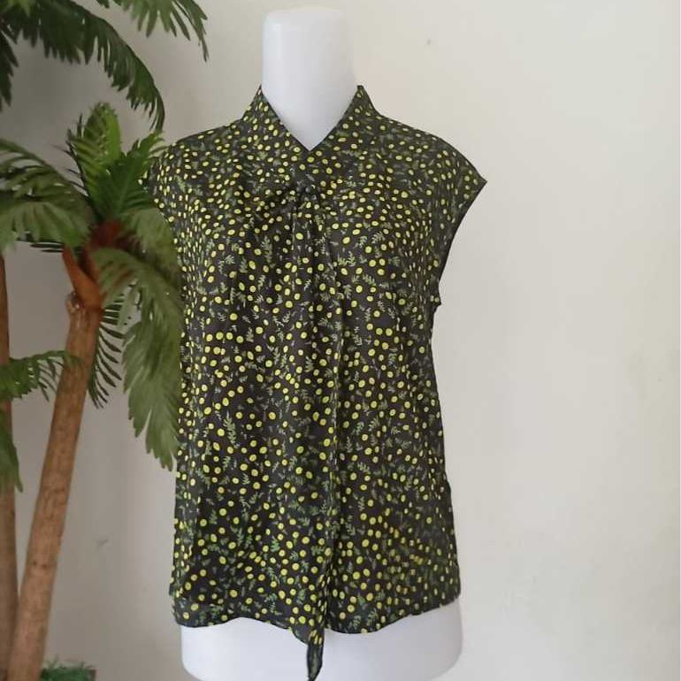 Dress Atasan Wanita Motif Bunga Kuning