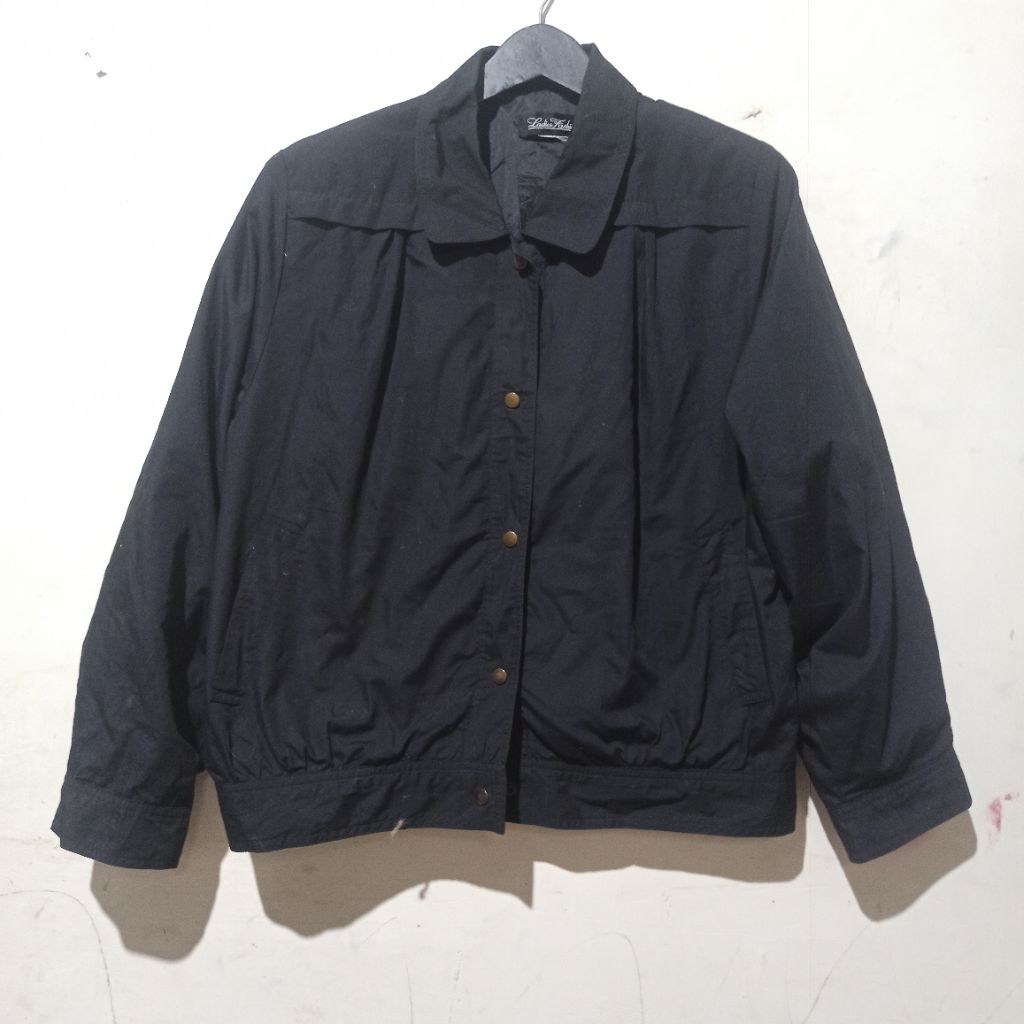 pl jaket hitam wanita