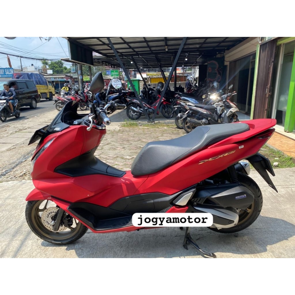 Honda PCX 160 ABS Tahun 2023