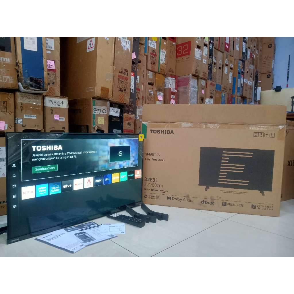 TV LED Toshiba 32 inci HD SMART TV YouTube Digital TV Kondisi bekas pemakaian 5160F