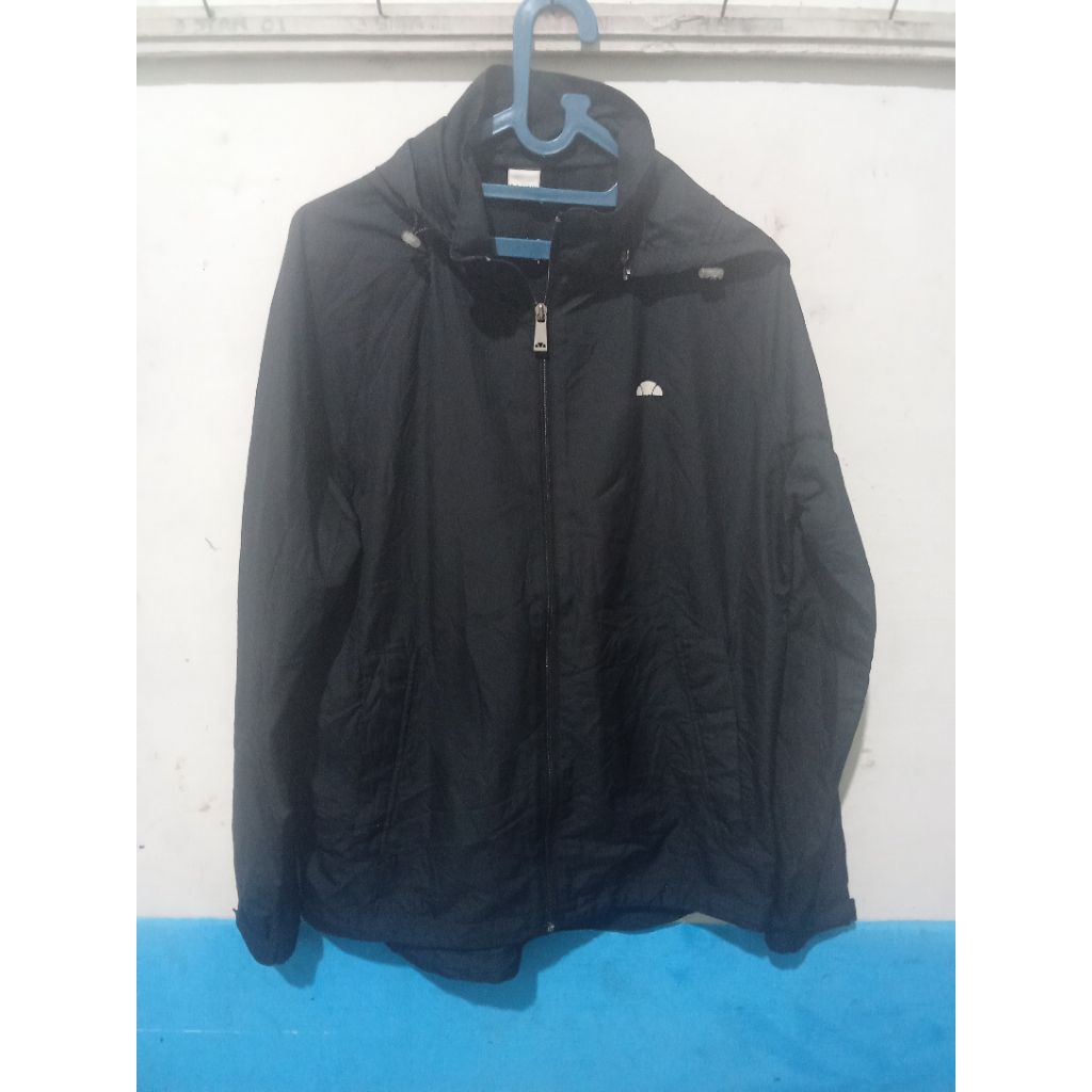 Jaket Outdoor Ellesse Preloved