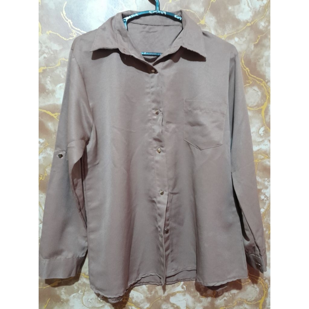 PRELOVED KEMEJA WANITA SATIN