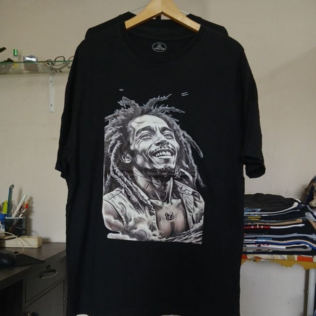 Kaos katun super tebal warna hitam pekat kerah kencang BOB MARLEY second Original size L ld 110cm Pj