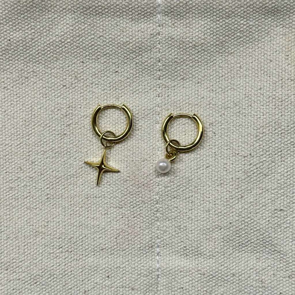 PRELOVED ANTING HOOP HUGGIES HOOP ANTING BULAT