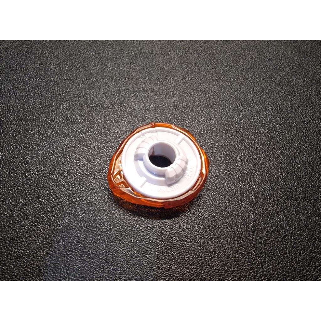 Ratchet 1 60 Beyblade X ORI