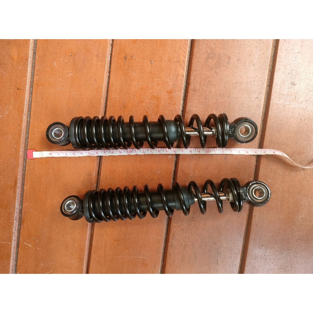 Shock belakang sepeda listrik selis E-bike uwinfly Pasific Goda