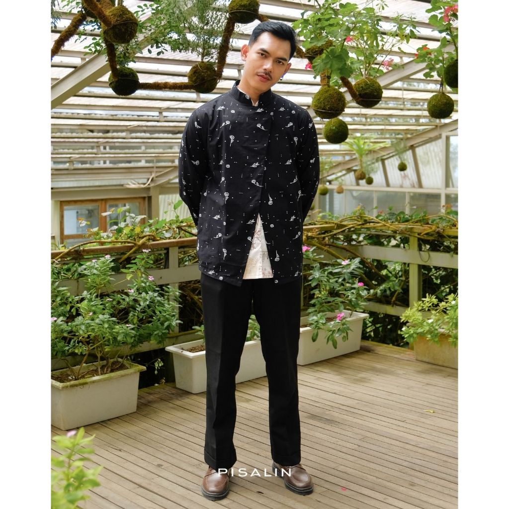 Kemeja Pria | Beskap | Pisalin x Rumah Atsiri Indonesia Ruang Aroma - Gaharu