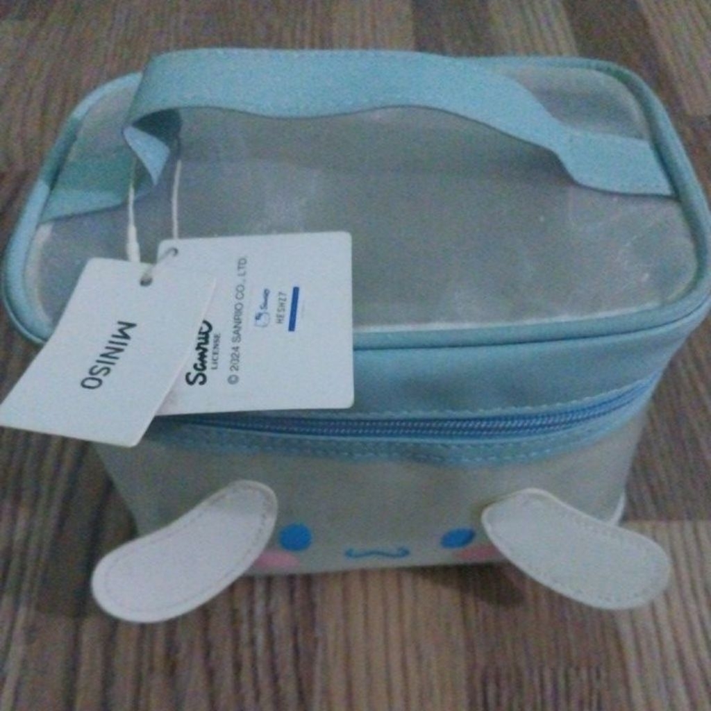 pouch make up miniso