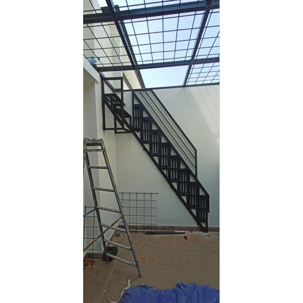 Tangga lipat dinding /tangga rebah lipat/tangga lipat minimalis