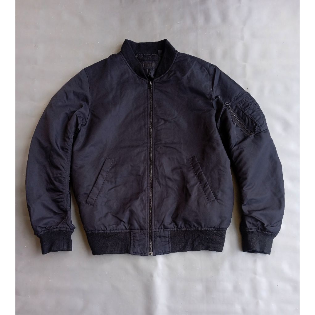 JAKET BOMBER CWU UNIQL0