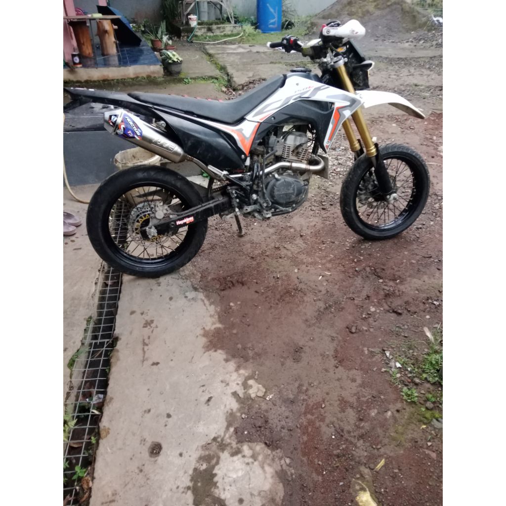 pelek supermoto crf