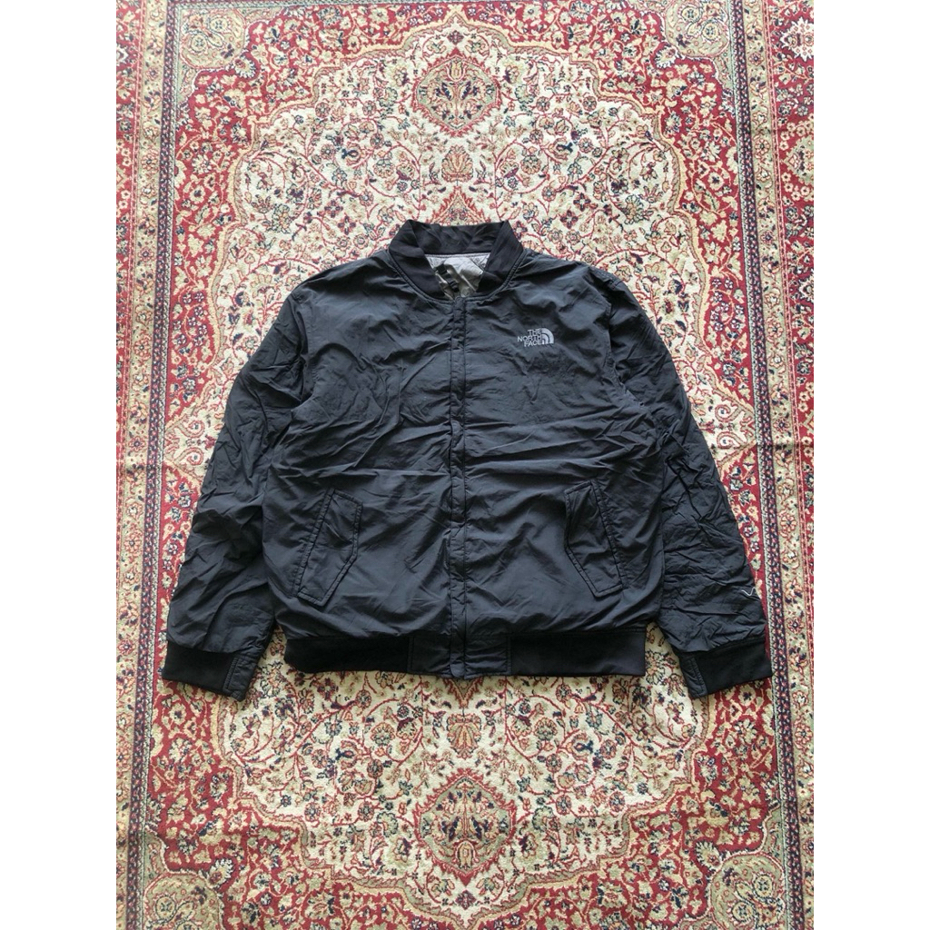 The NF reverible bomber jacket North Outdoor Vintage Military bomber jacket H668