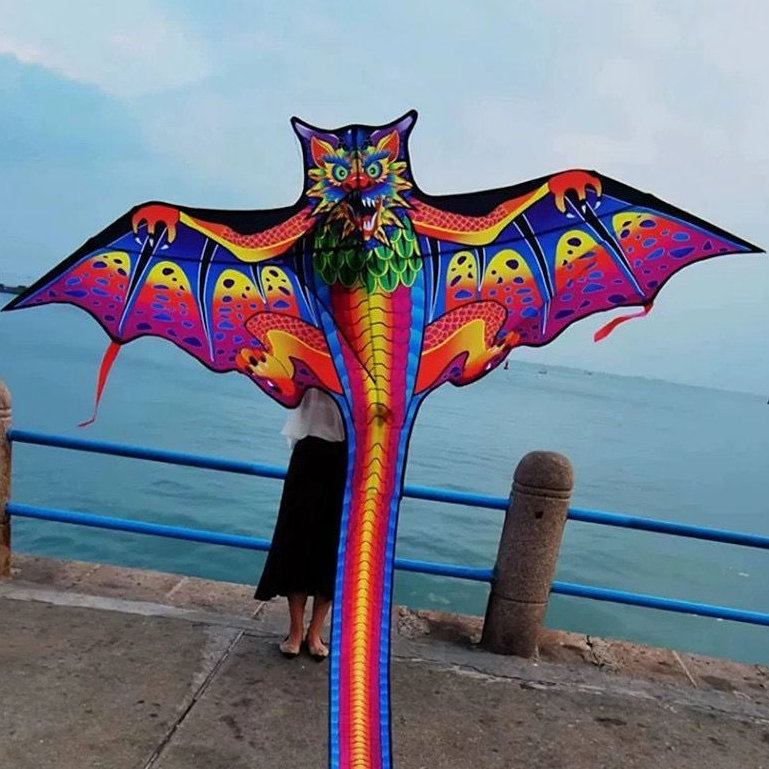 Layangan Lipat Motif Naga Ekor Panjang Pterosaur Mudah Terbang Bonus Tali Layang 100 Meter