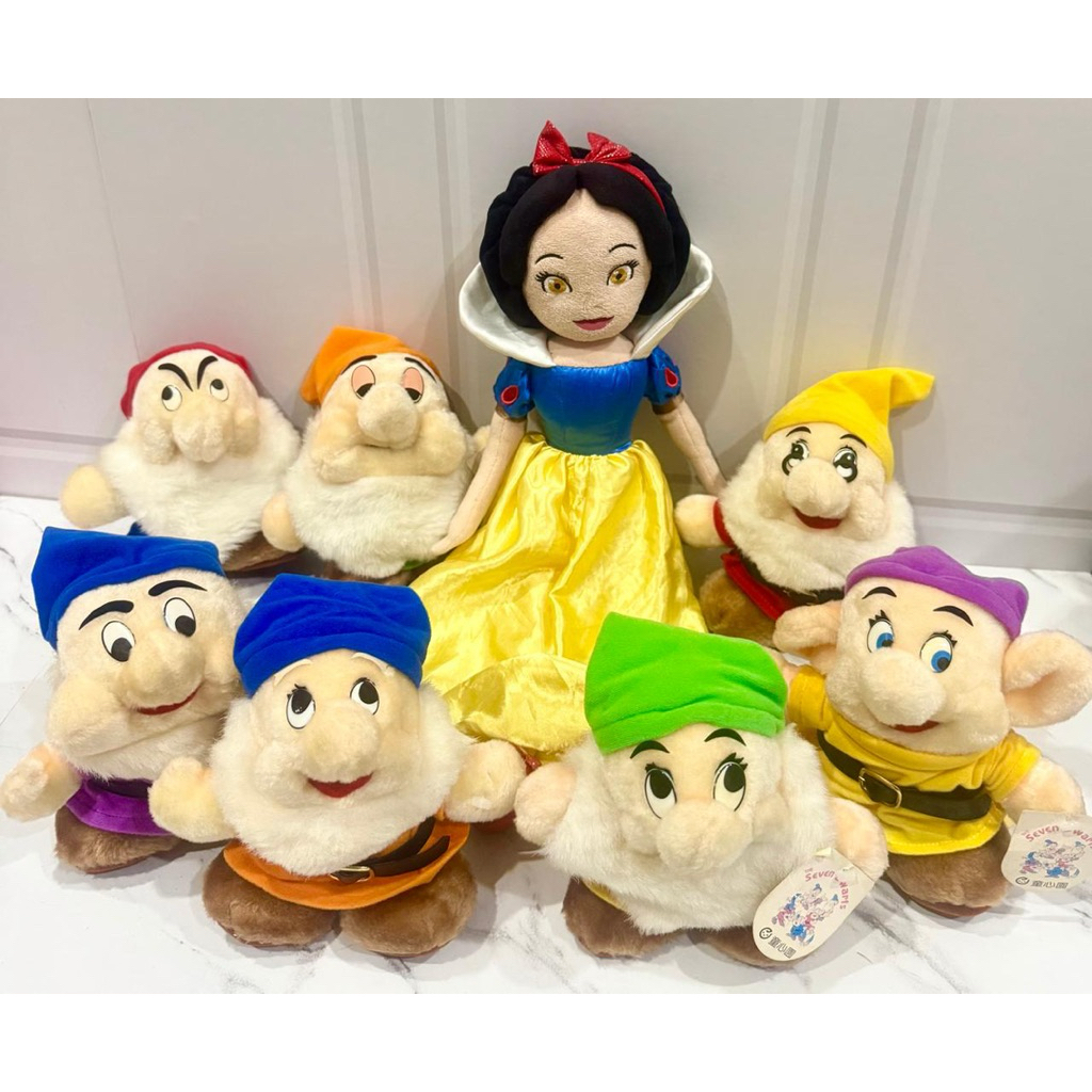 Boneka Plushie Princess Snow White & 7 Kurcaci Disney