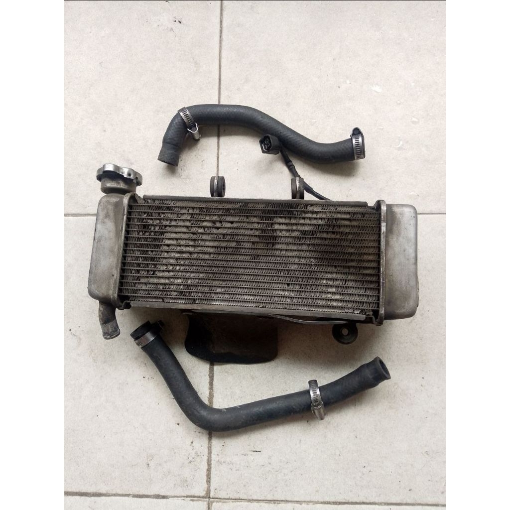 Radiator CBR 150R CB 150R - Radiator Comp Assy CBR 150R Original
