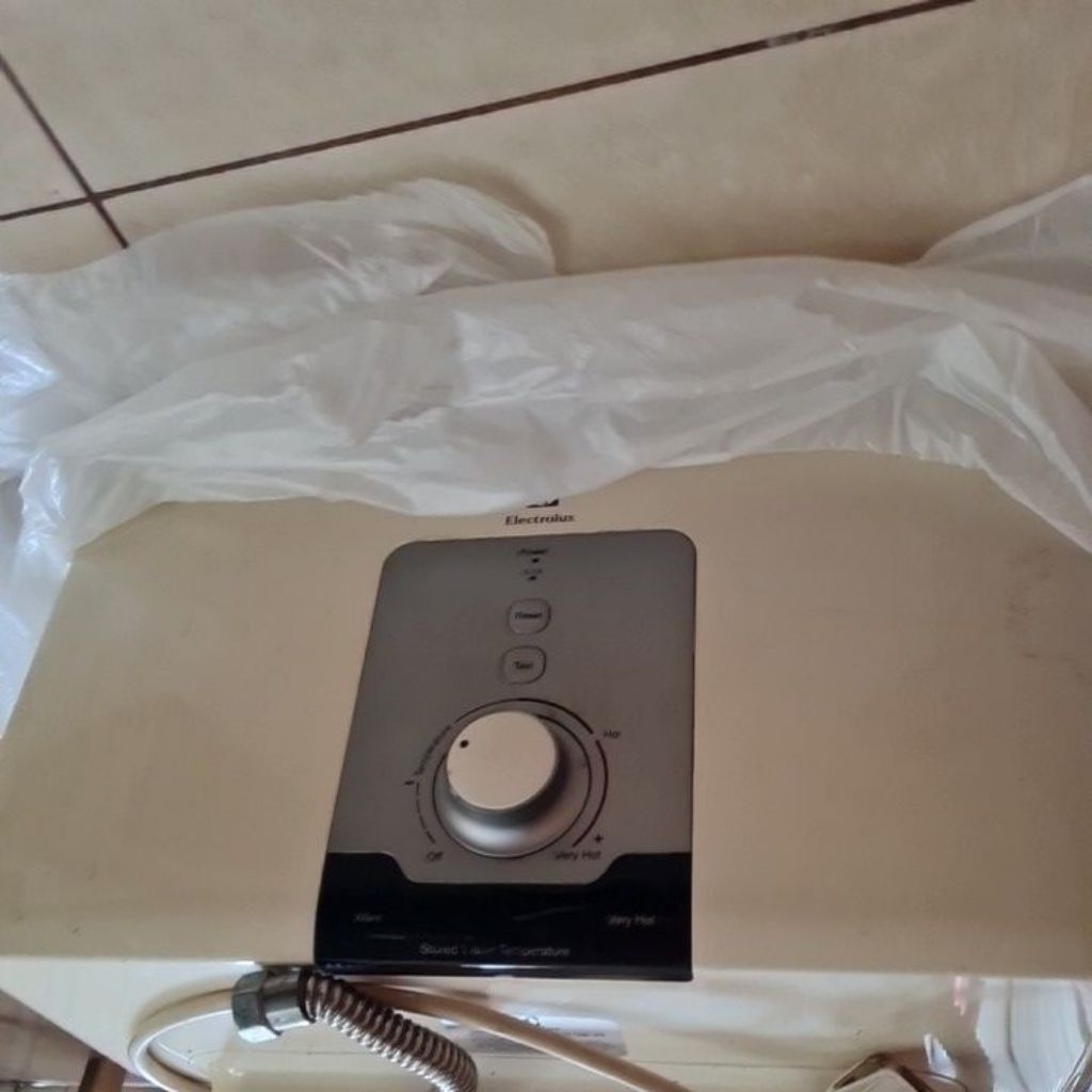 Water Heater Electrolux