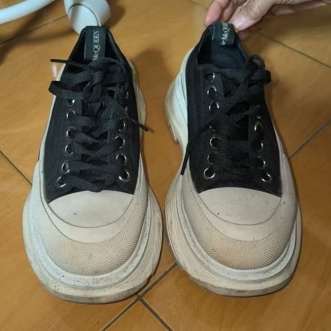 Sepatu Alexander Mcqueen Preloved