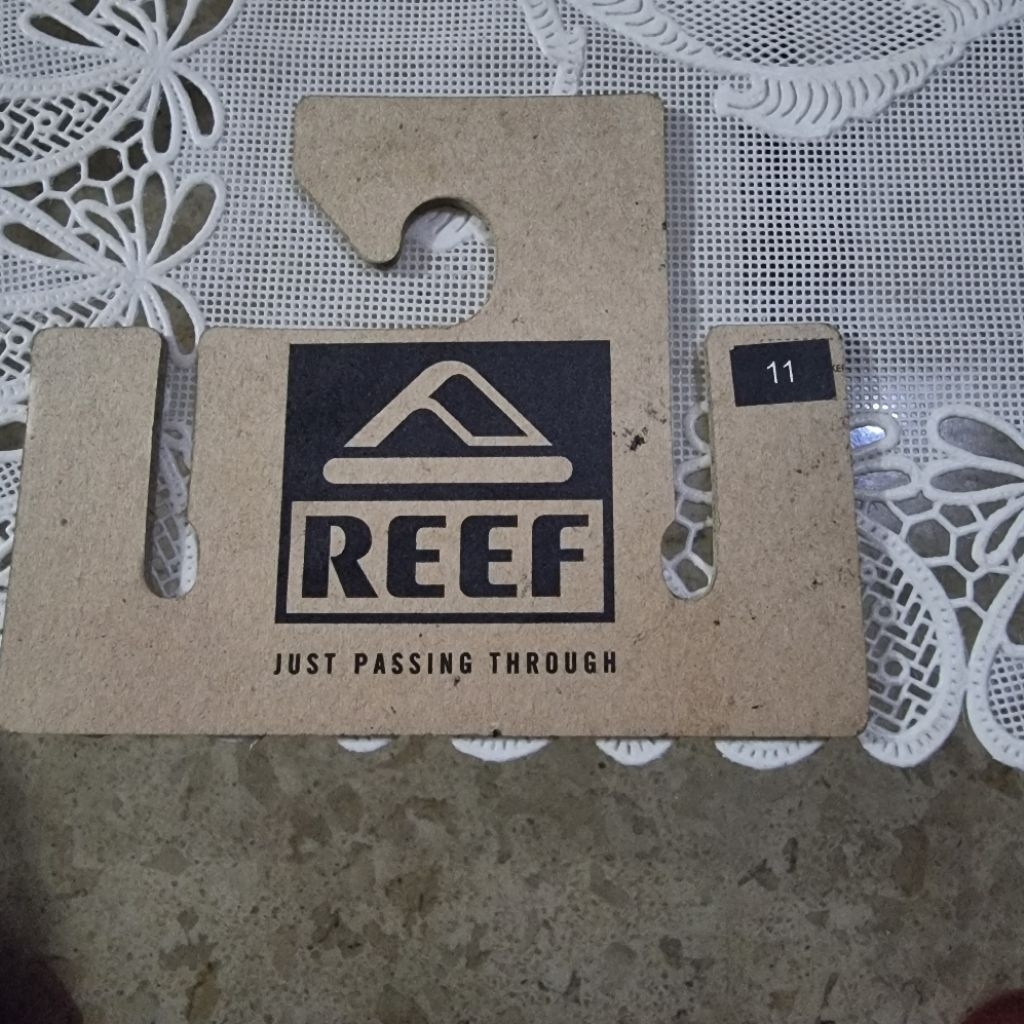 Gantungan Sandal Reef Original