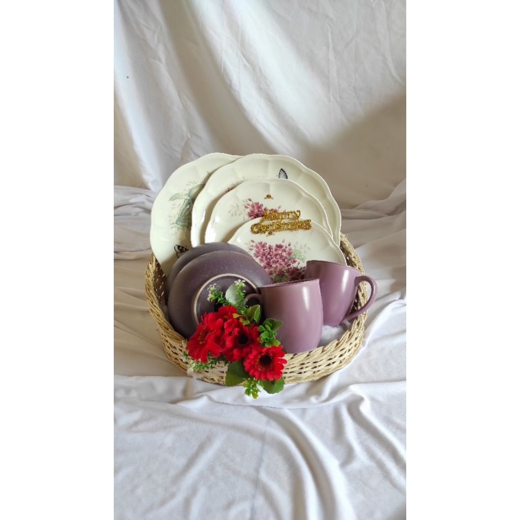 SET HAMPERS PIRING KERAMIK | PIRING CANTIK | SET HAMPERS NIKAHAN | SET HAMPERS ULTAH