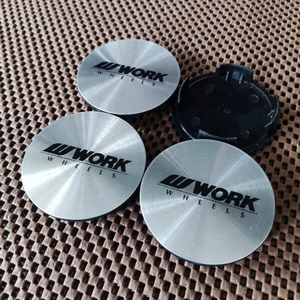 4pcs TUTUP DOP AS RODA CENTER VELG MOBIL VARIASI DIAMETER LUAR ±6,5cm PENUTUP LUBANG AS RODA VELG Ty