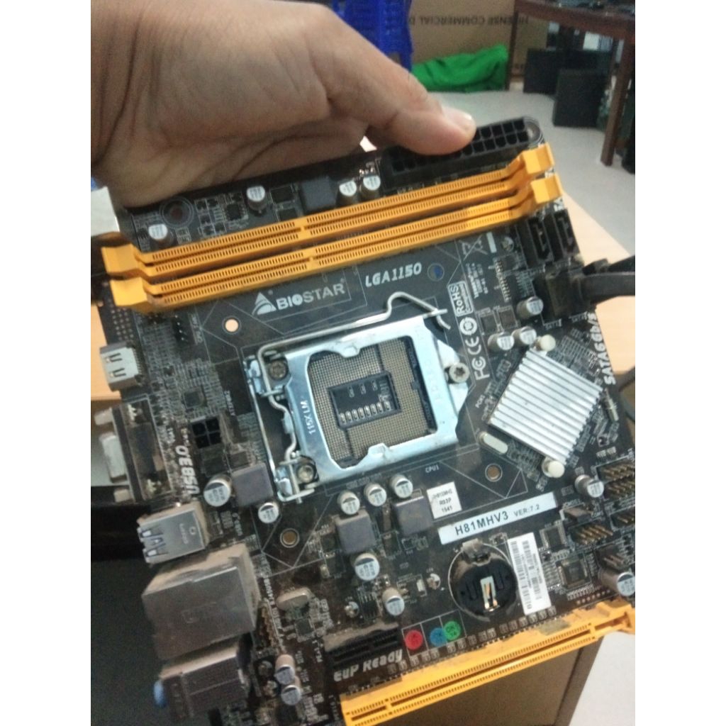 MOTHERBOARD RUSAK UNTUK KANIBALAN