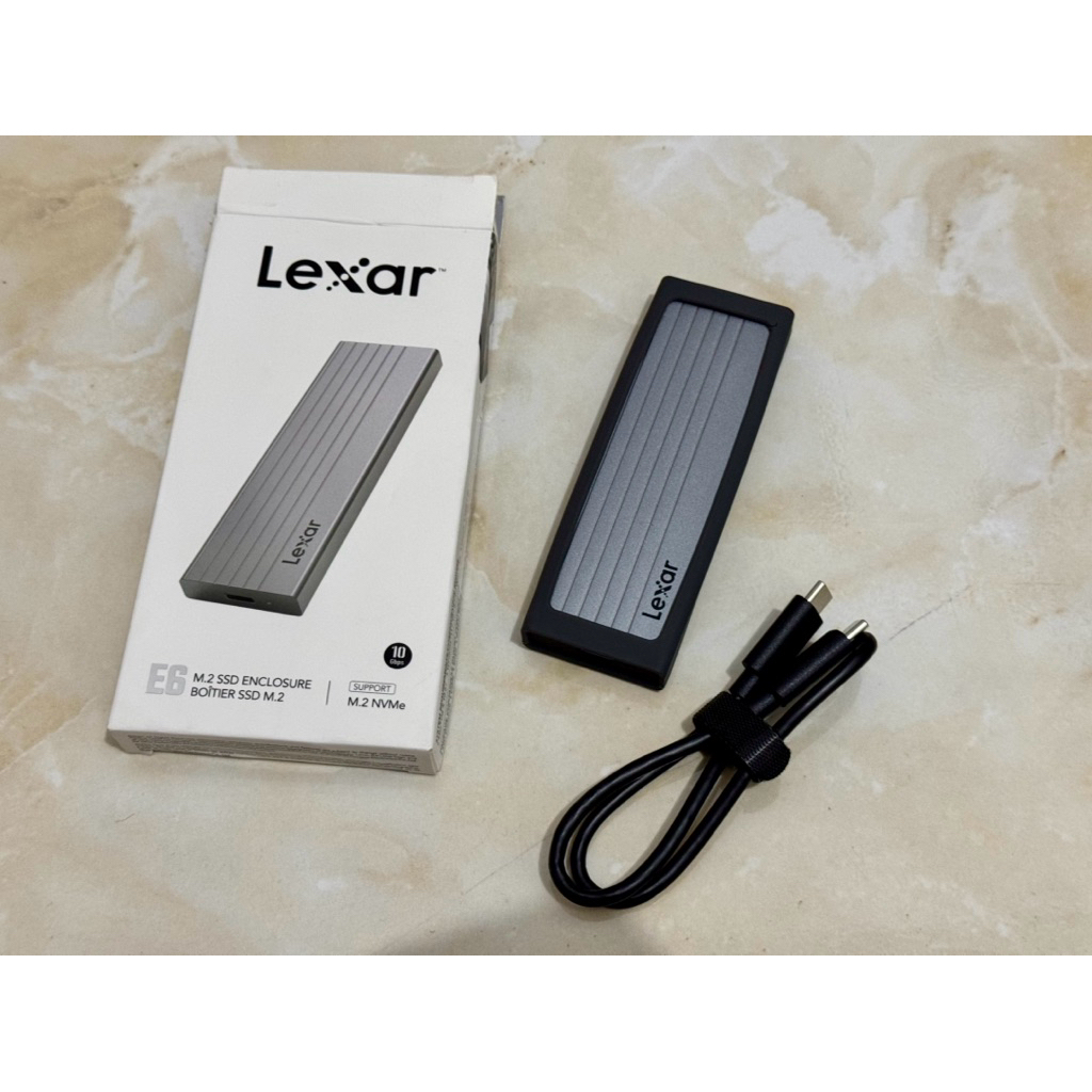 SSD External 1TB NVMe Iphone android laptop bekas 100%