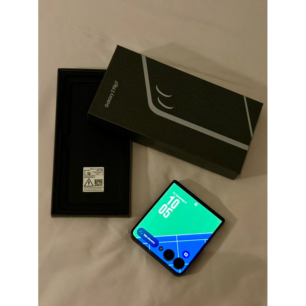 Samsung Flip 7 512 GB Second like new