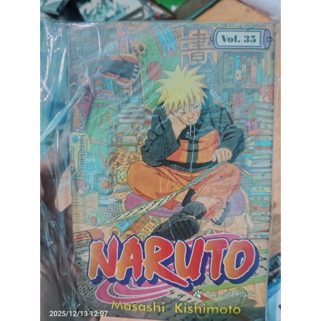 Komik Naruto Bekas