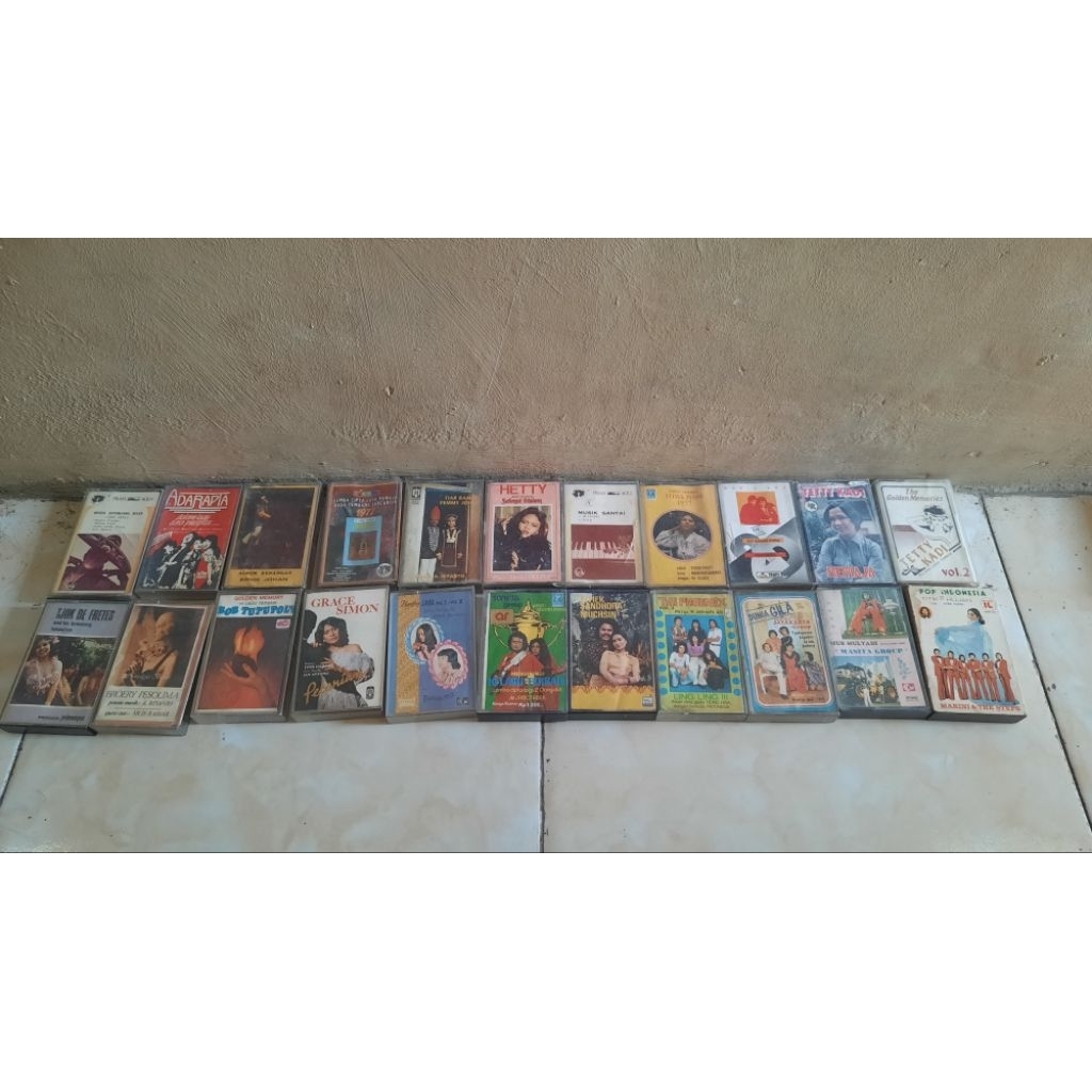 kaset lawas kaset pita tip cassette vintage original band prambors pramaqua adarapta ernie johan LCL