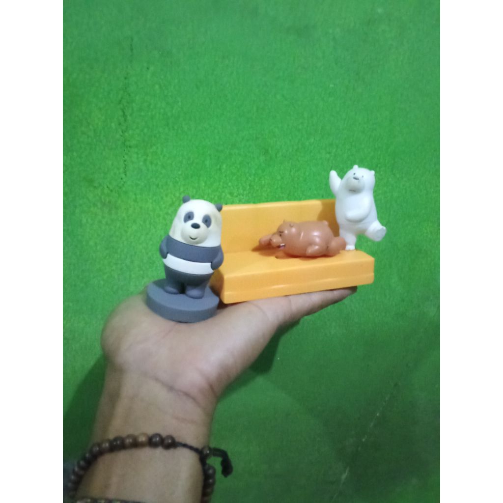 mainan figure we bare Bears