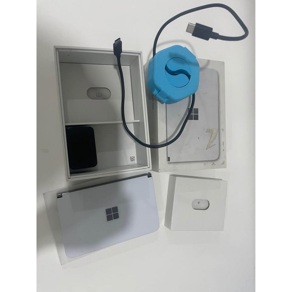 (Rare Item)  Microsoft Surface Duo