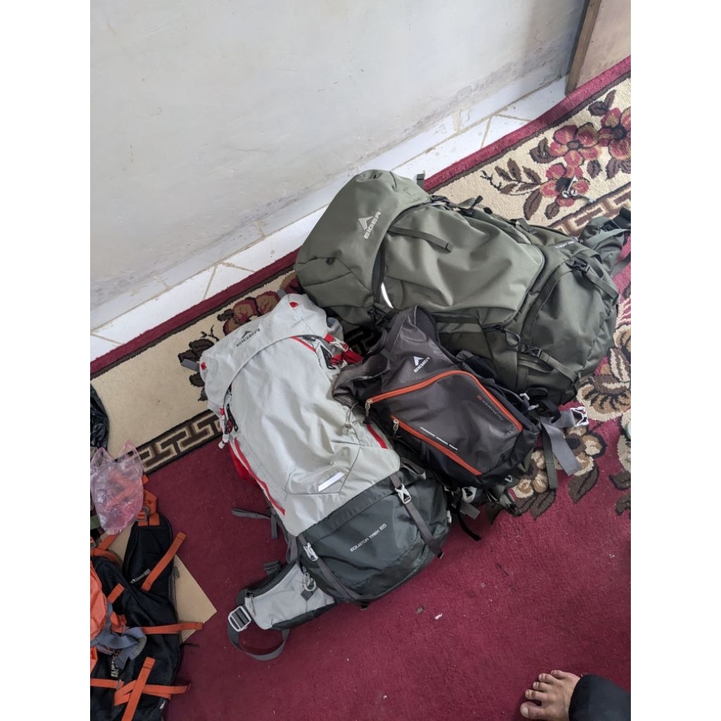 carier second like new