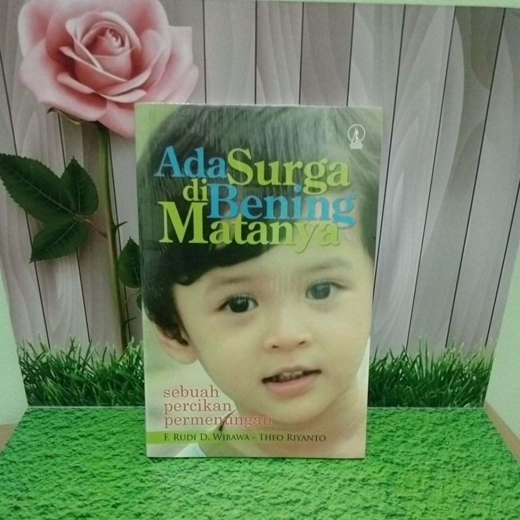 ada surga di bening matanya