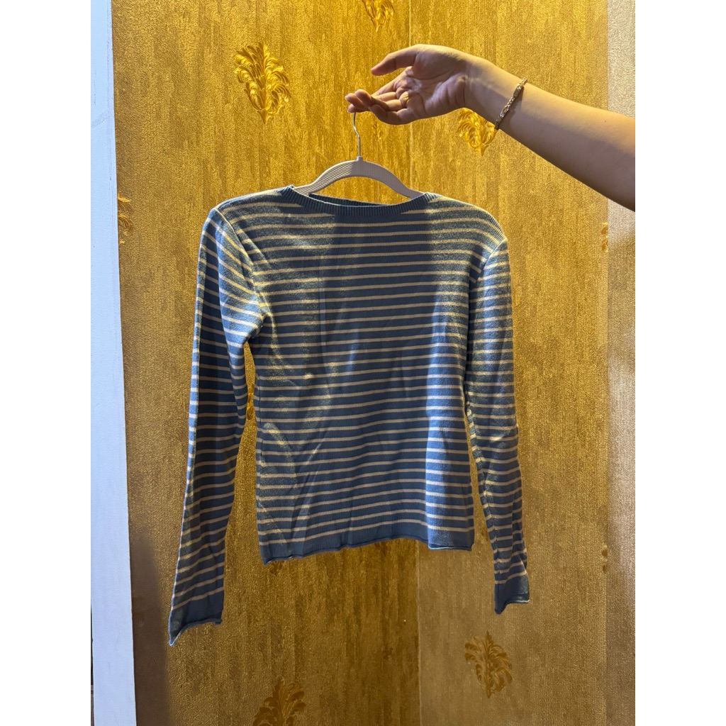 Sweatshirt / Baju lengan panjang garis-garis Biru Wanita Second