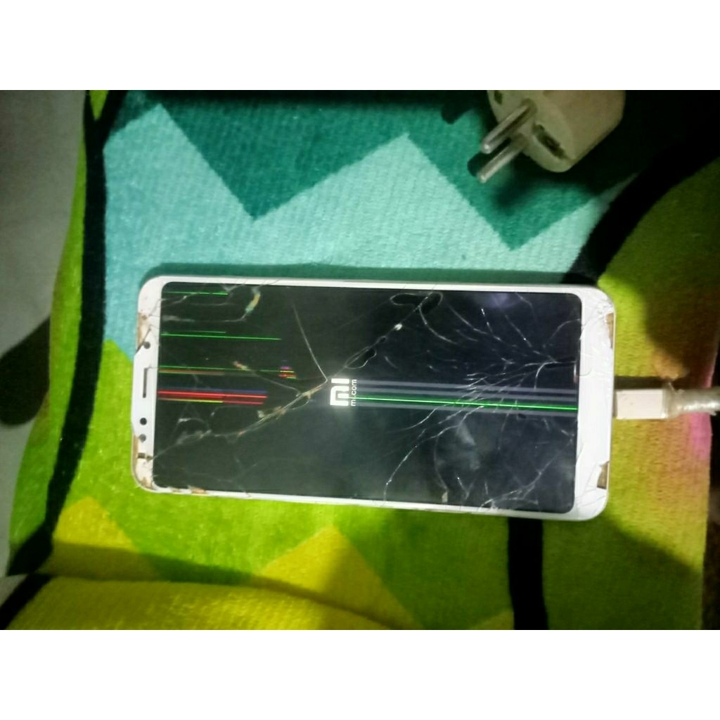 Redmi 5 plus minus lcd mesin di jamin normal garansi