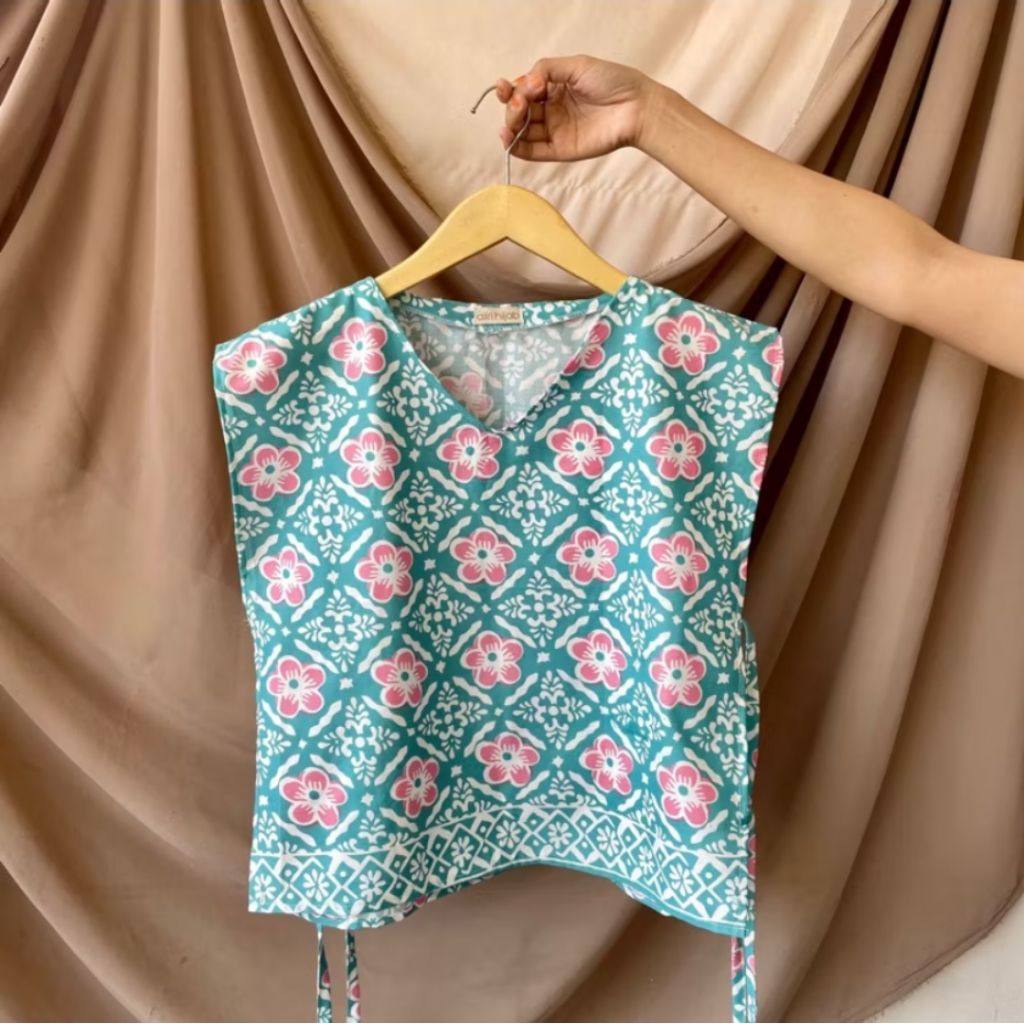 [Preloved] Vest Batik / Rompi
