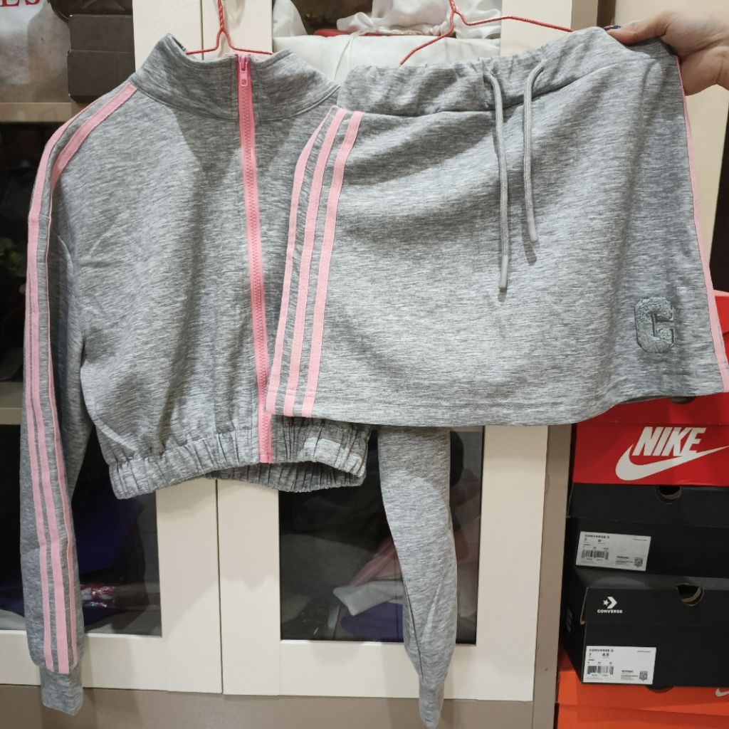 PRELOVED SET, SETELAN WANITA ,COTTON CANDY SPORT SET