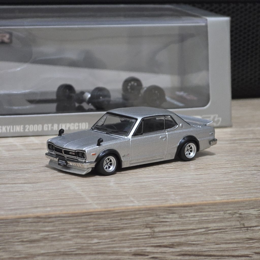 INNO64 Nissan Skyline 2000 GTR KPGC10 Hakosuka Silver