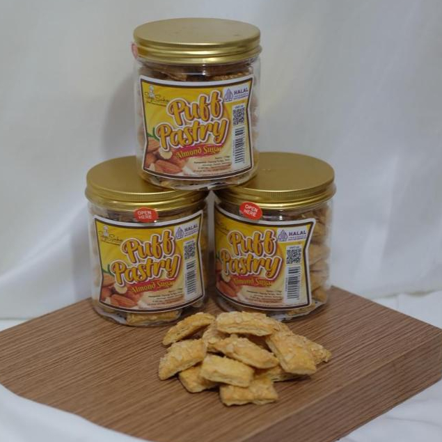 Puff Pastry Almond Sugar Saya Suka Oleh Oleh Bandung