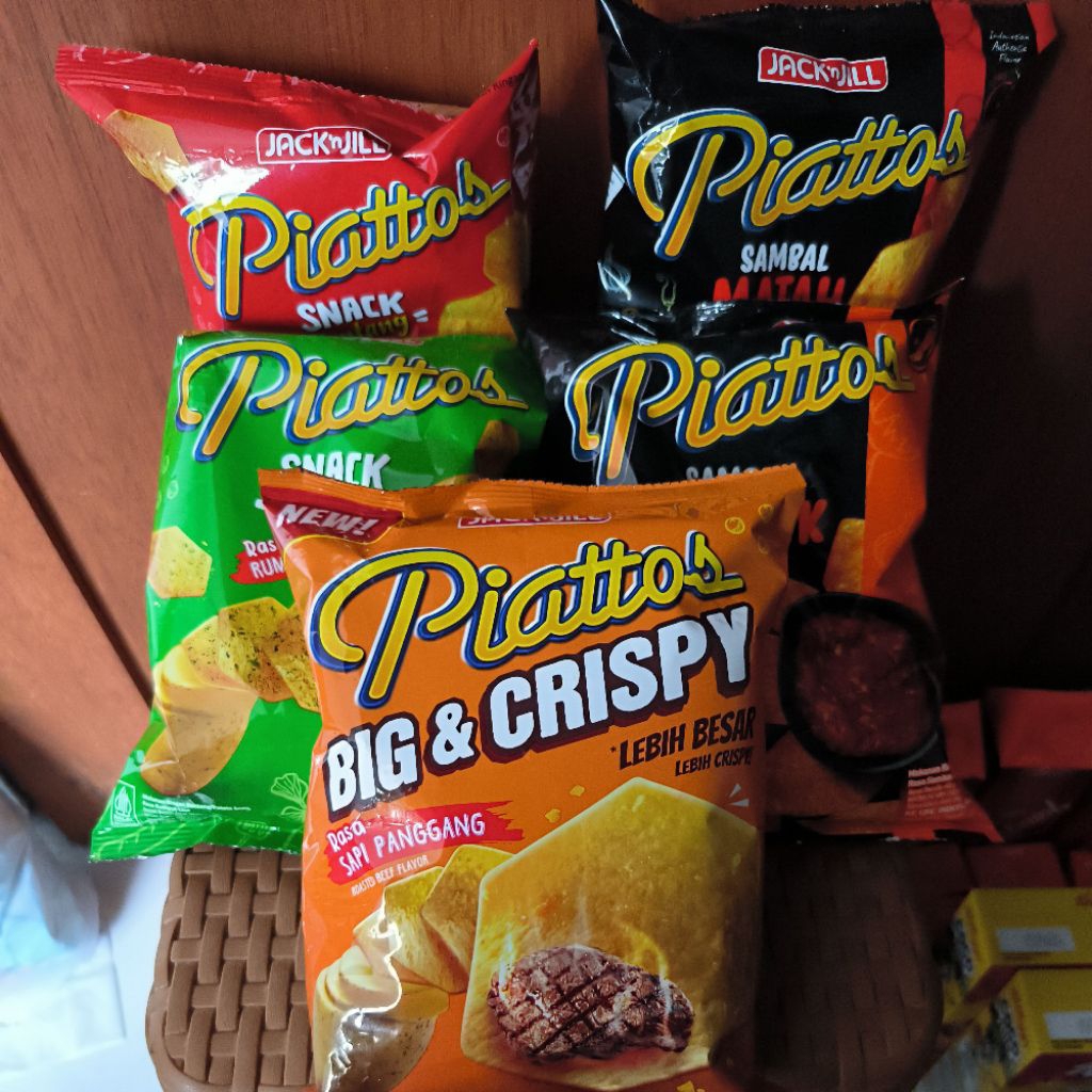 Piattos Snack Kentang 68 gr Piatos Potato Chip Sapi Panggang / Rumput Laut / Barbeque / Sambal Gepre
